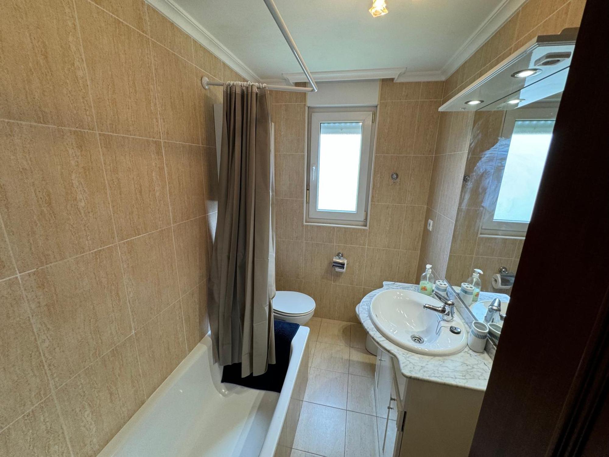 Appartement Garaje Y Piscina Comunitaria! à Suances Extérieur photo